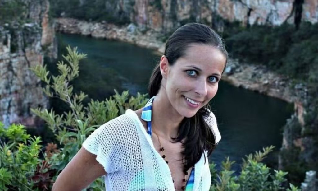 Mulher morre após sofrer queda enquanto praticava rapel em Minas Gerais