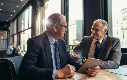 Aprenda a usar o modelo ‘Senior-as-a-Service’ na hora certa na empresa