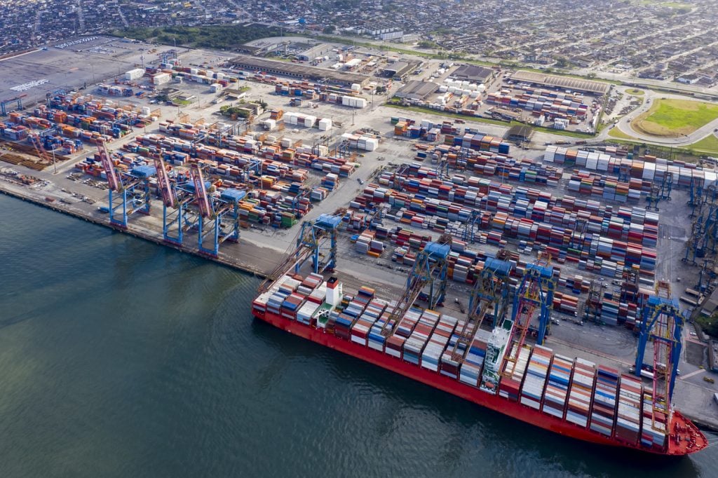 Exportadores veem pessimismo crescer com alta das tarifas nos EUA