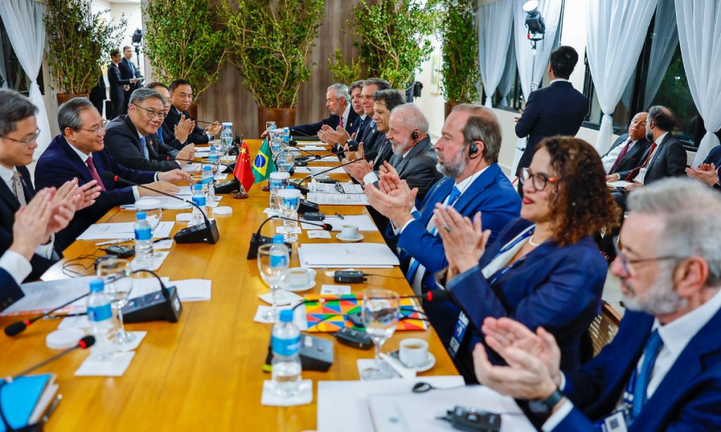 Lula reúne Brics em cúpula que pretende rejeitar o protecionismo de Trump