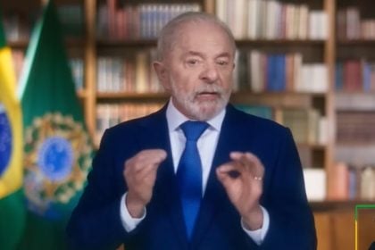 Indignação com ‘chantagem’, repúdio a ‘traidores’ e defesa do Pix: o discurso de Lula na TV
