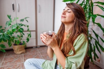 7 benefícios do chá de camomila para a saúde