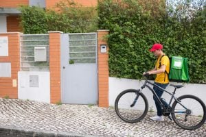 Informalidade ameaça aposentadoria de milhões de brasileiros e expõe falhas na previdência