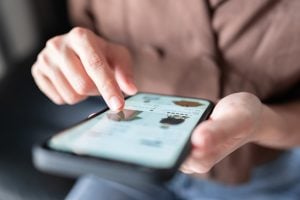 Por que o PL 4939/20 ameaça sua privacidade digital
