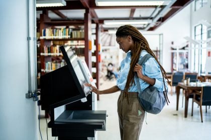 Self-checkout se populariza no varejo e oferece 5 vantagens competitivas para os lojistas