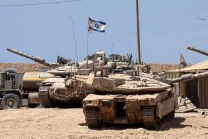 Israel afirma que ataques seguirão 'sem trégua' caso os reféns em Gaza não sejam libertos