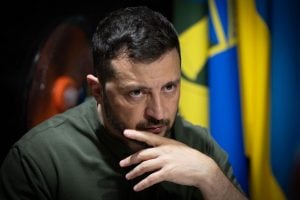 Líderes da UE dizem que Ucrânia deve decidir próprio destino