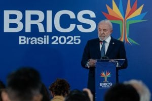 O Brasil, as margens e o Centro