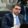 Único objetivo da oposição é anistia, admite Flávio Bolsonaro