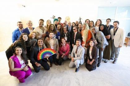 Moraes recebe influencers, brinca e diz precisar de advogado nos EUA