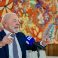 ‘Homem que tem dignidade não rasteja’, diz Lula sobre ligar para Trump