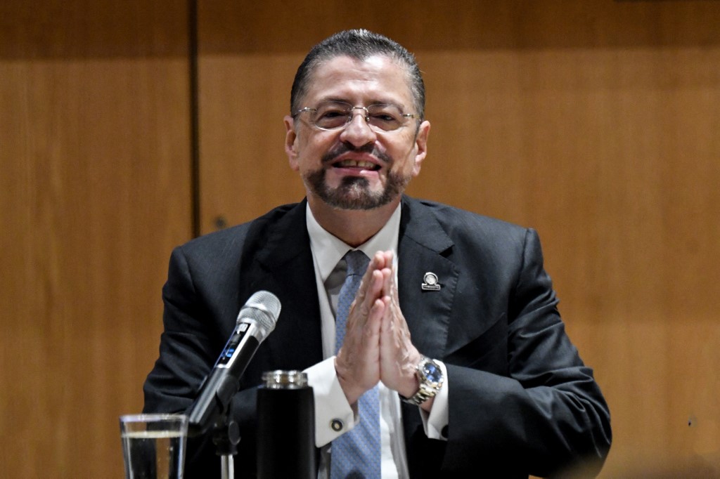 Predsednik Kostarike ob zahtevi za odvzem imunitete obtožil sodstvo poskusa državnega udara