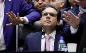 Para demonstrar força, Centrão aconselha Motta a suspender Marcel van Hattem