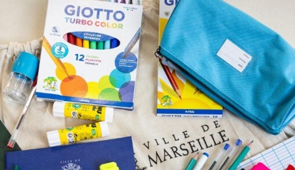 Polícia francesa proíbe distribuição de material escolar promovida por traficantes de drogas