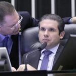 Hugo Motta diz a líderes que pautará a anistia ao 8 de Janeiro