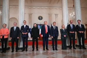 A reunião entre Trump, Zelensky e líderes da UE para tentar resolver diferenças sobre a Rússia