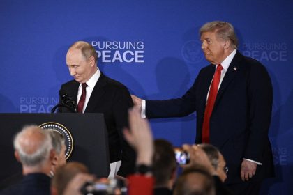 Putin disse a Trump estar disposto a se reunir com Zelensky