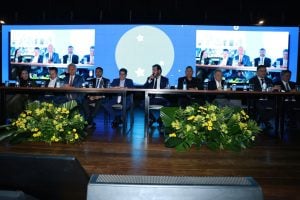 União Brasil e PP oficializam superfederação com a maior bancada da Câmara