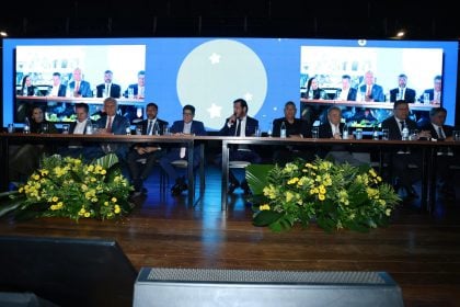 União Brasil e PP oficializam superfederação com a maior bancada da Câmara