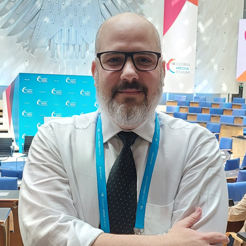 Quem é André Basbaum, jornalista que assumirá o comando da EBC