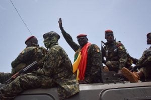 Junta militar da Guiné suspende três dos principais partidos da oposição