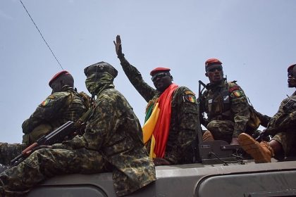 Junta militar da Guiné suspende três dos principais partidos da oposição
