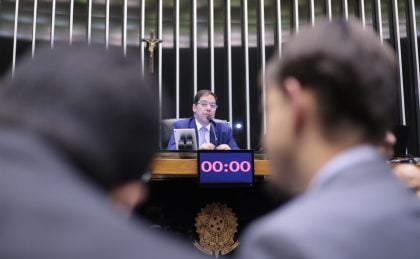 Deputados não chegam a acordo para votar ‘PEC da blindagem’