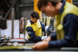 Indústria cresce 0,7% em abril, 4º mês seguido de avanço