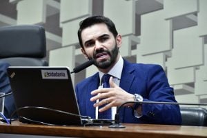 Split da Reforma Tributária deve aumentar arrecadação em até R$ 500 bi por ano