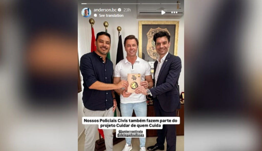Polícia de Santa Catarina distribuirá best seller evangélico a agentes