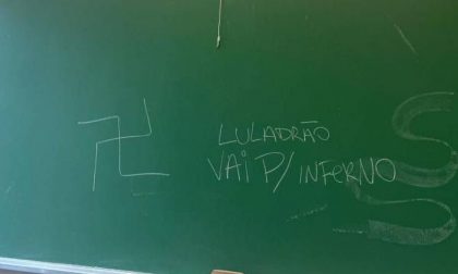 PUC-SP investiga desenho de suástica em sala de aula
