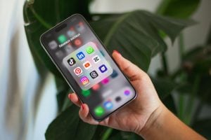 O advento da pós-democracia na Era Digital