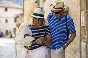 Violência e golpes preocupam brasileiros em viagens, revela pesquisa