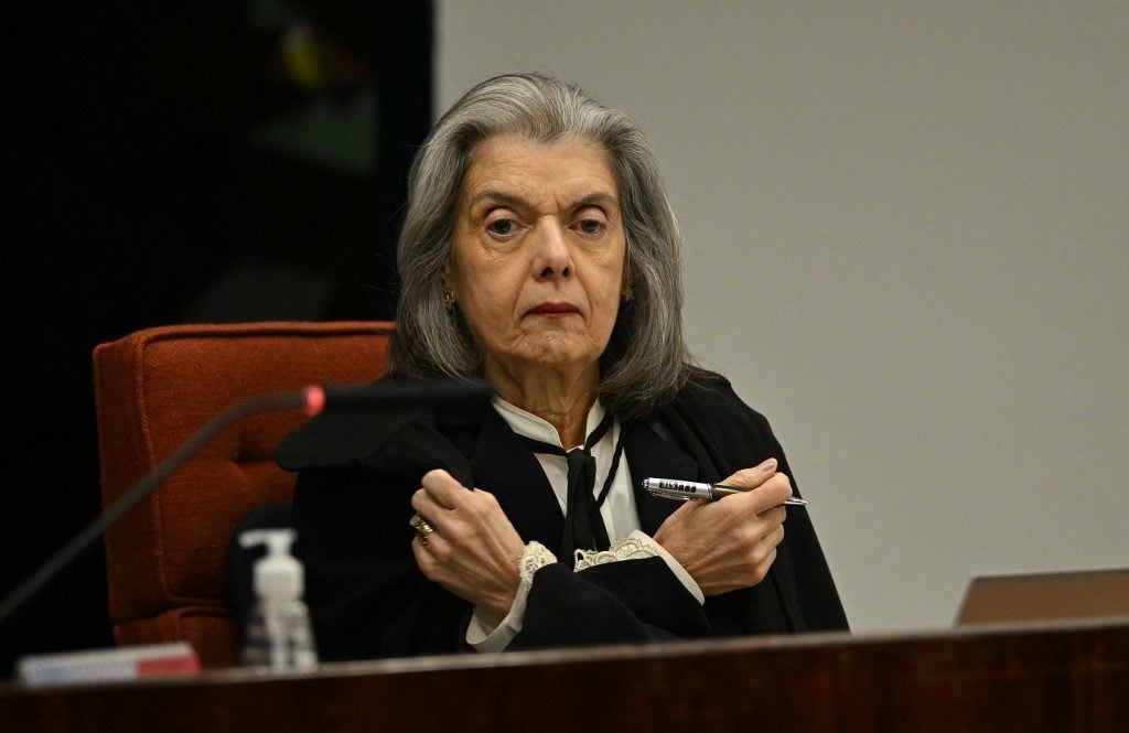 Voto de Cármen Lúcia pode formar maioria pela condenação de Bolsonaro nesta quinta; assista