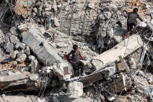 Israel destrói segundo prédio residencial em Gaza em menos de dois dias