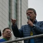 Rui Falcão vai ao STF contra Tarcísio por declarações em ato na Paulista