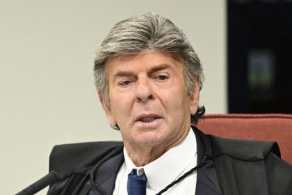 Voto de Fux não muda o resultado, mas acende uma luz no fim do túnel para Bolsonaro