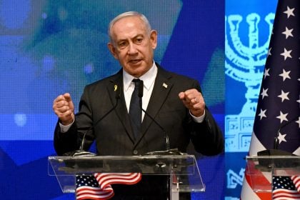Netanyahu promete que nunca haverá Estado Palestino após reconhecimento de Reino Unido, Canadá e Austrália