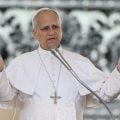 Papa Leão XIV denuncia deslocamento forçado dos moradores de Gaza
