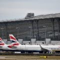 Ciberataque provoca atrasos e cancelamentos em aeroportos europeus