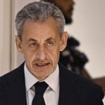 Justiça francesa ordena libertação de Sarkozy