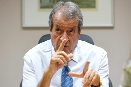Presidente do PL não descarta candidatura de Michelle à Presidência: ‘Todo mundo tem chance’