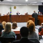 Julgamento de Bolsonaro: o Brasil entre fazer História e repetir a velha história