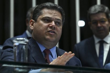 ‘Está impossível’: O desabafo de Alcolumbre em meio à pressão por anistia