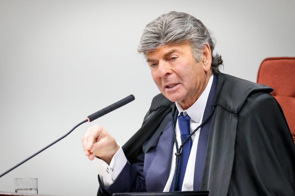 Fux cita ‘tsunami de dados’ e volta a defender a nulidade do processo da trama golpista