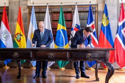 Mercosul assina acordo de livre comércio com quatro países europeus