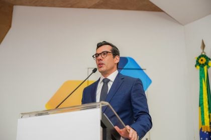Emmanoel Rondon toma posse como presidente dos Correios