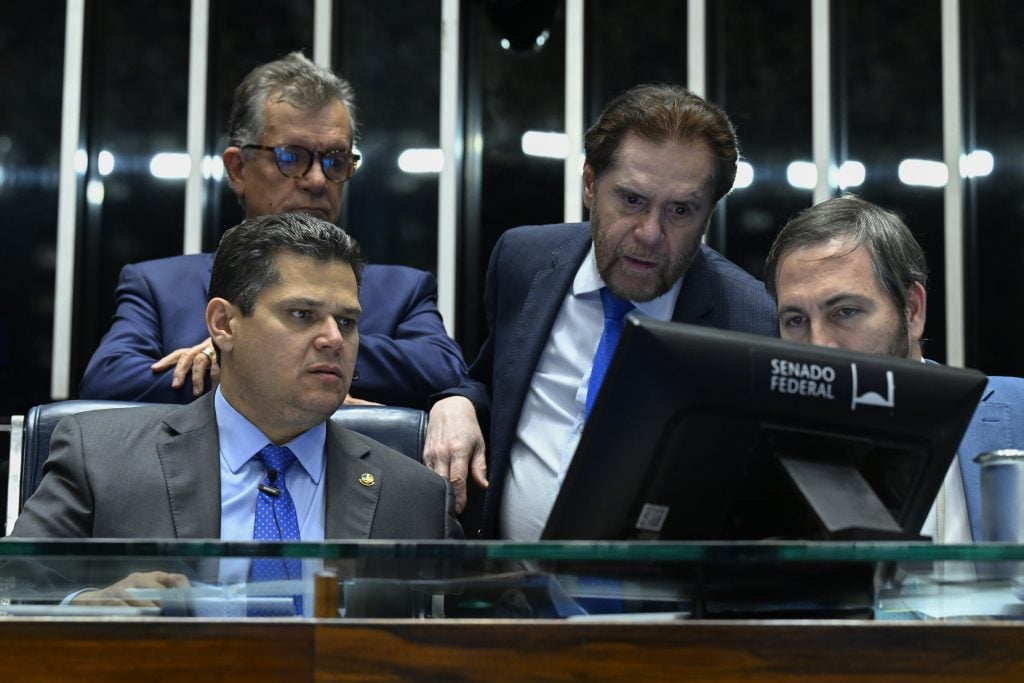 Senado aprova texto-base do 2º projeto de regulamentação da Reforma Tributária