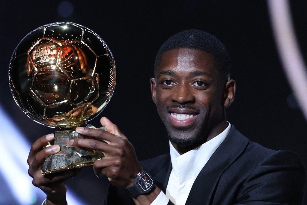 Ousmane Dembélé, do PSG, conquista sua 1ª Bola de Ouro