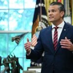 Chefe do Pentágono faz visita surpresa a Porto Rico